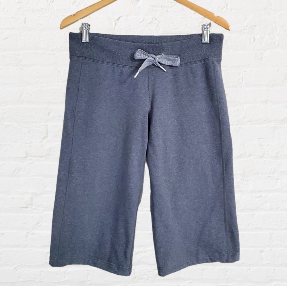 lululemon athletica Gray Capris